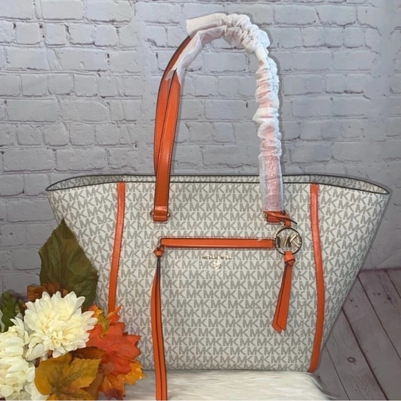 Michael Kors CARINE Tote